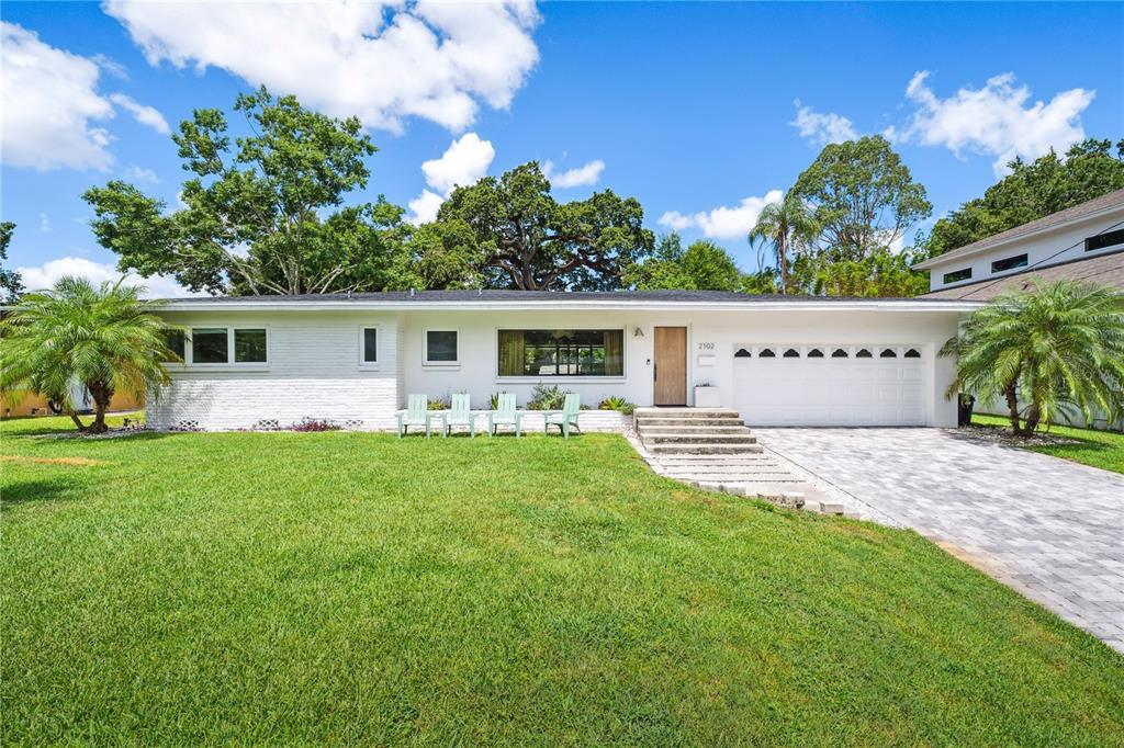2102 IVANHOE ROAD
