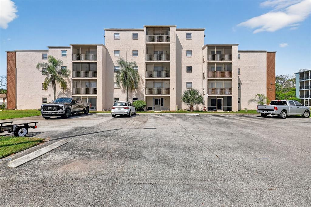 5541 BAY BOULEVARD UNIT 203