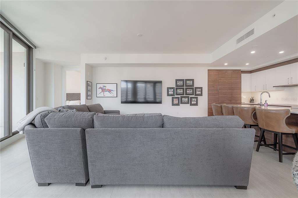 2103 BAYSHORE BOULEVARD UNIT 802, TAMPA, FL — photo 4 of 30