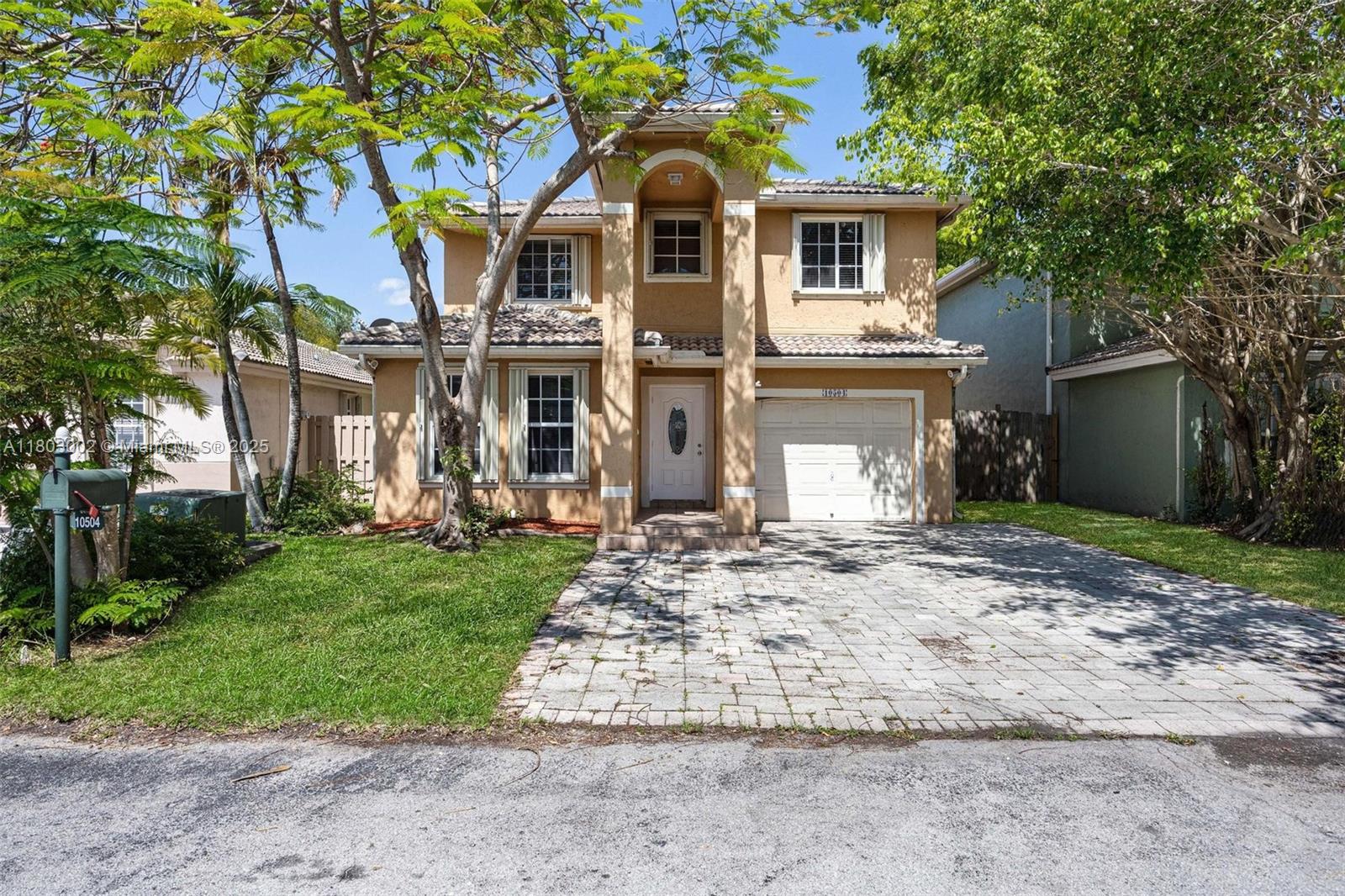 10504 SW 161st Pl, Miami FL 33196