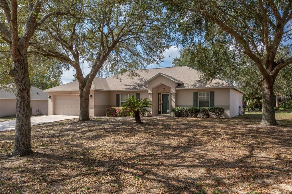 2256 LAKE POINTE CIRCLE