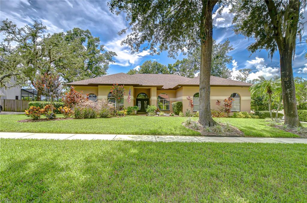 2504 OAK LANDING DRIVE