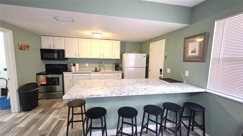 2031 4TH STREET, SARASOTA, FL — photo 3 of 23