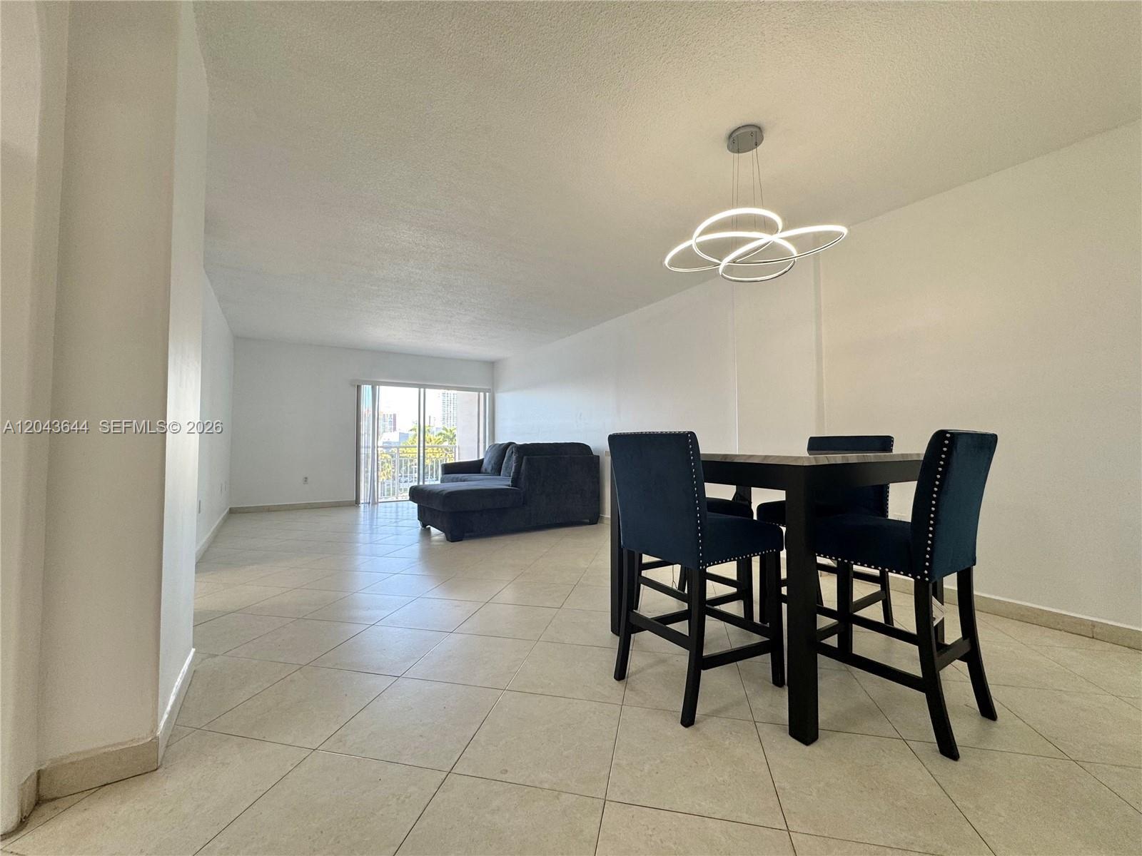 400 Kings Point Dr # 411, Sunny Isles Beach FL 33160