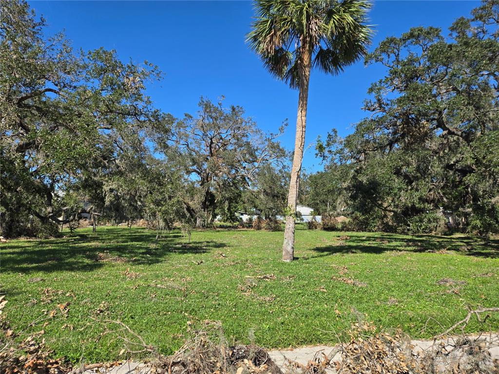 1800 N TAMIAMI TRAIL