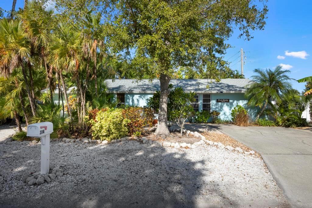 314 61ST STREET, HOLMES BEACH, FL — photo 2 of 30