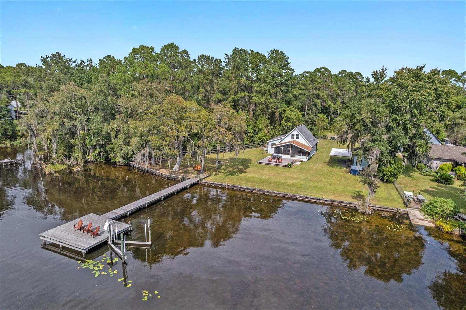 115 Flora Terrace, FL 32640, FL — photo 2 of 30