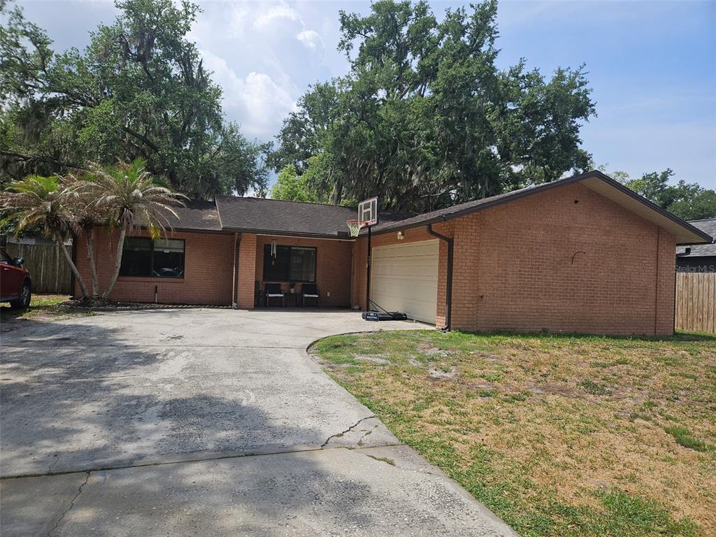 3721 COPPERTREE CIRCLE
