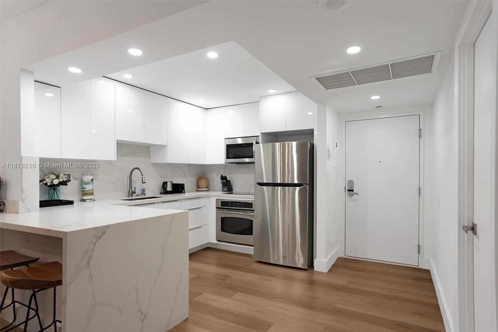 2301 Collins Ave # 1135, Miami Beach FL 33139