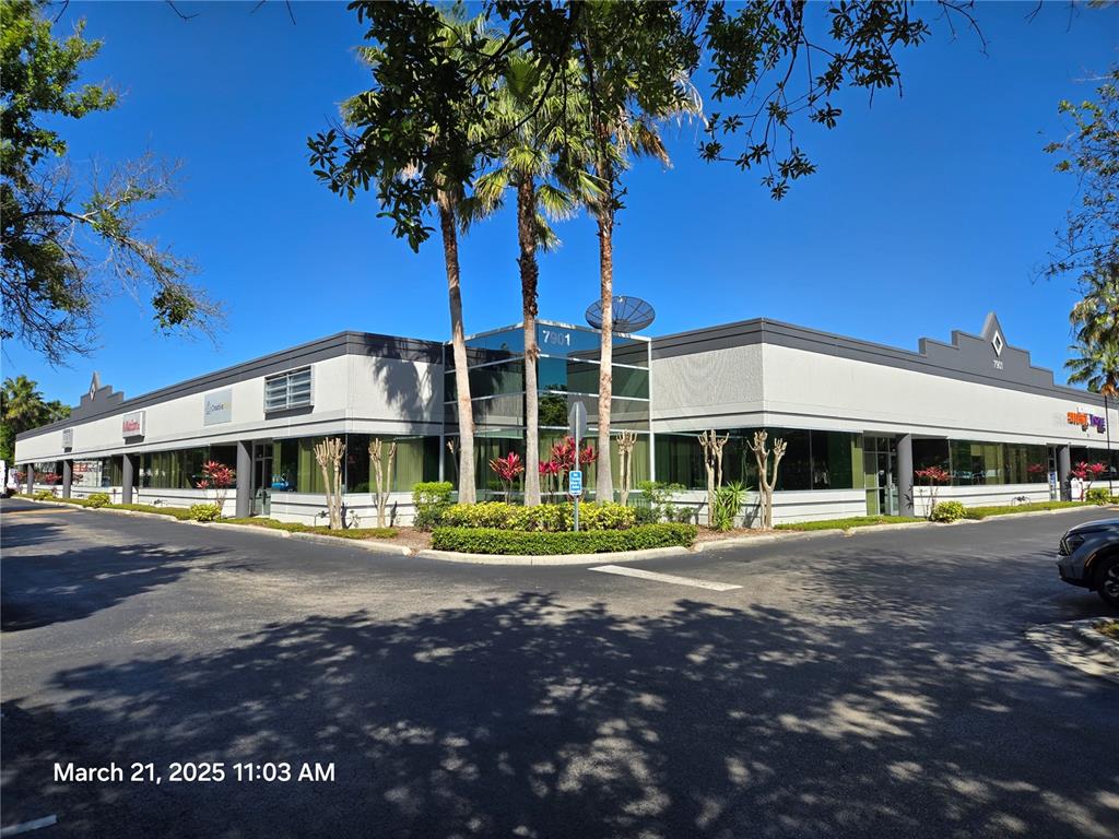 7901 KINGSPOINTE PARKWAY UNIT 23