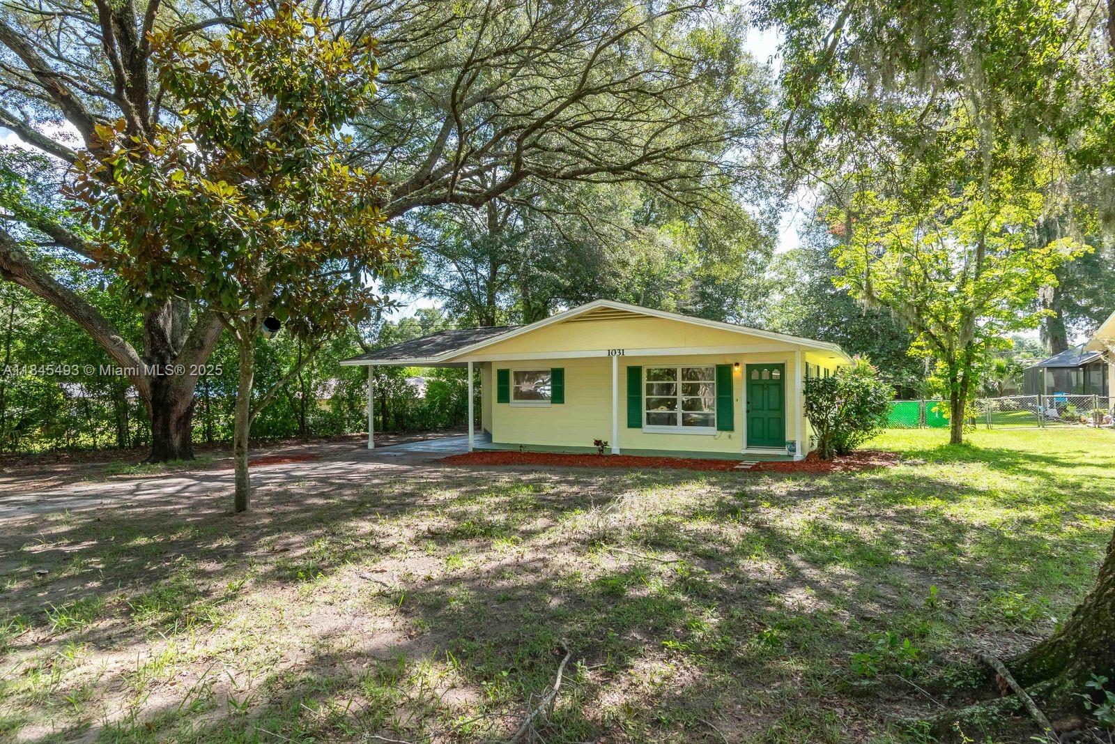 1031 NE 39th Court, Ocala FL 34470