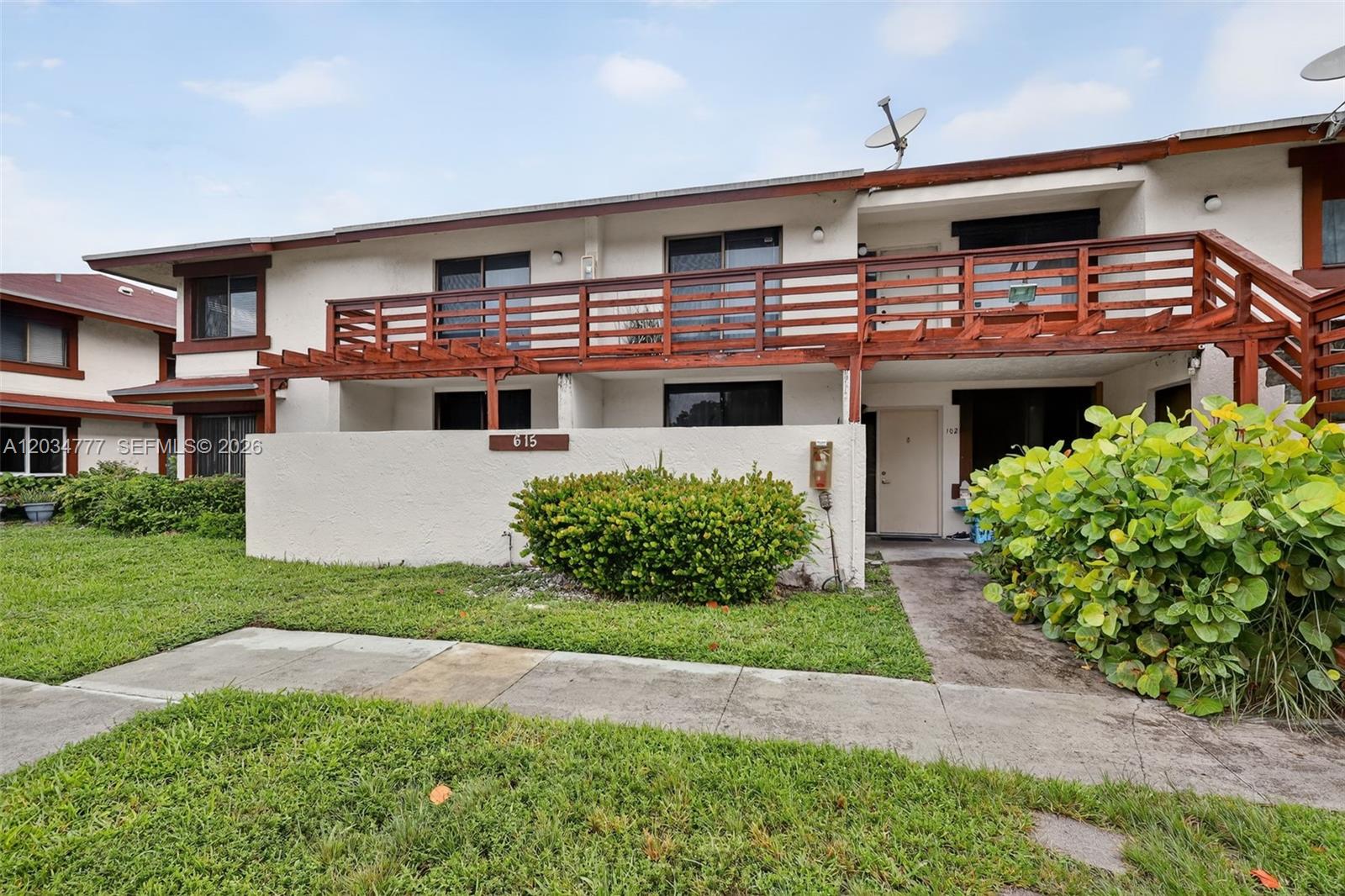 615 NW 210th St # 25, Miami Gardens FL 33169