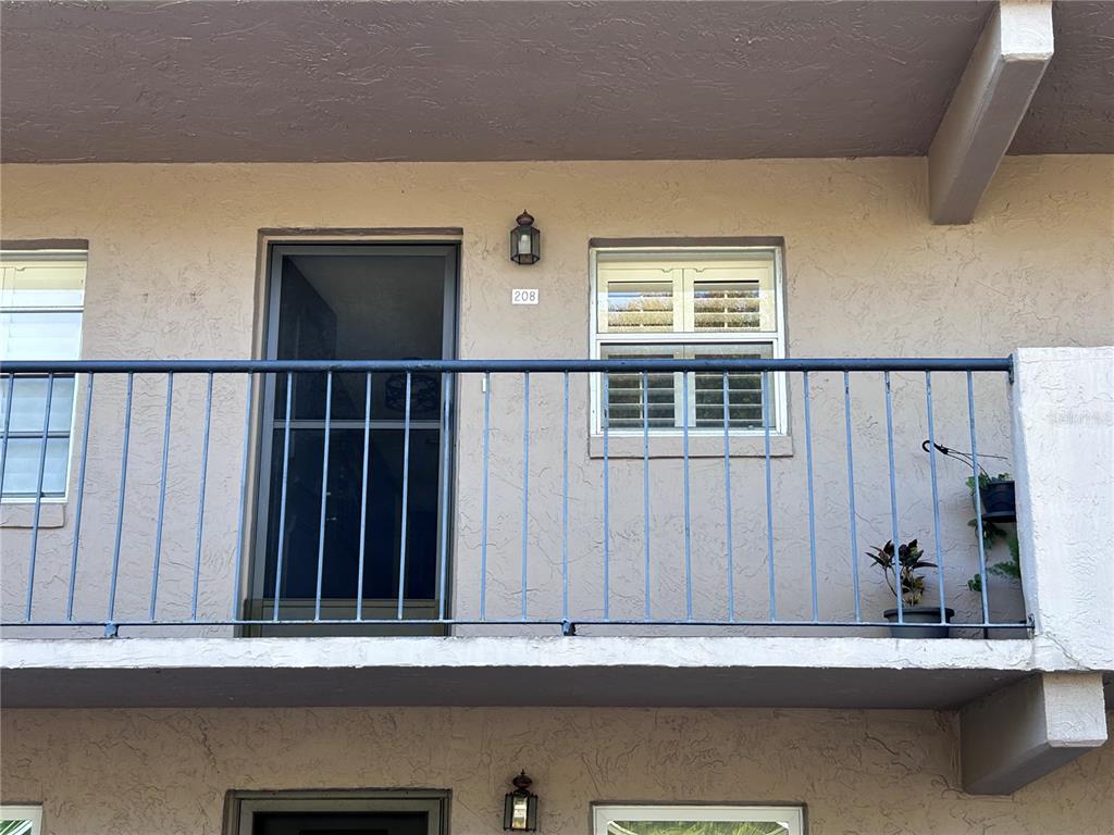 150 EL DORADO UNIT 208