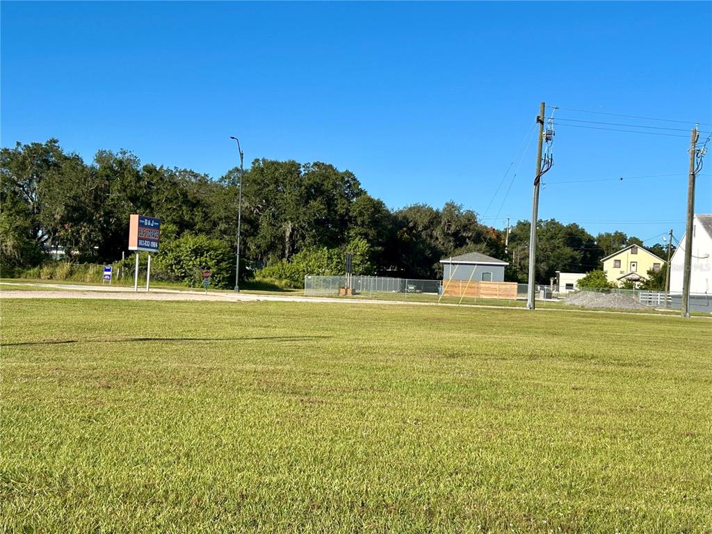 667 S 5TH AVENUE, WAUCHULA, FL — photo 4 of 21