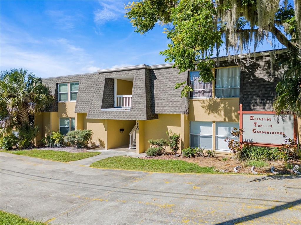 220 E DESOTO STREET UNIT 4, CLERMONT, FL — photo 3 of 22