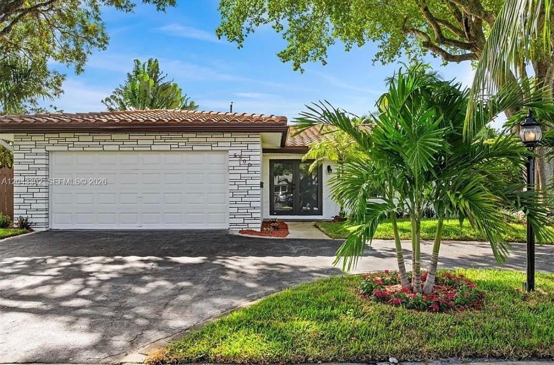 5300 Adams St, Hollywood FL 33021