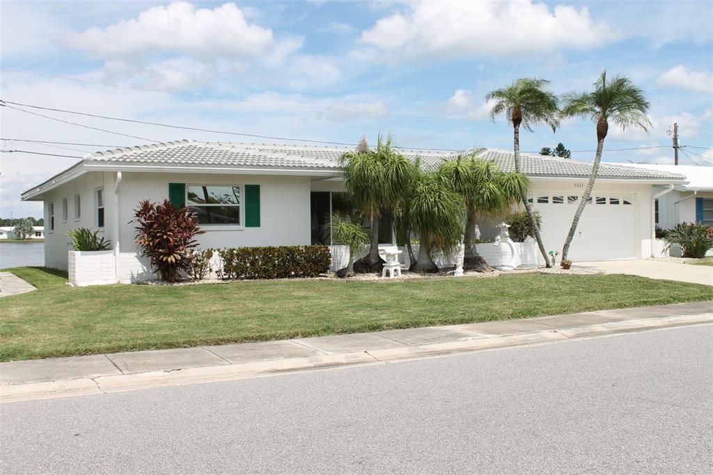 9665 MAINLANDS BOULEVARD W