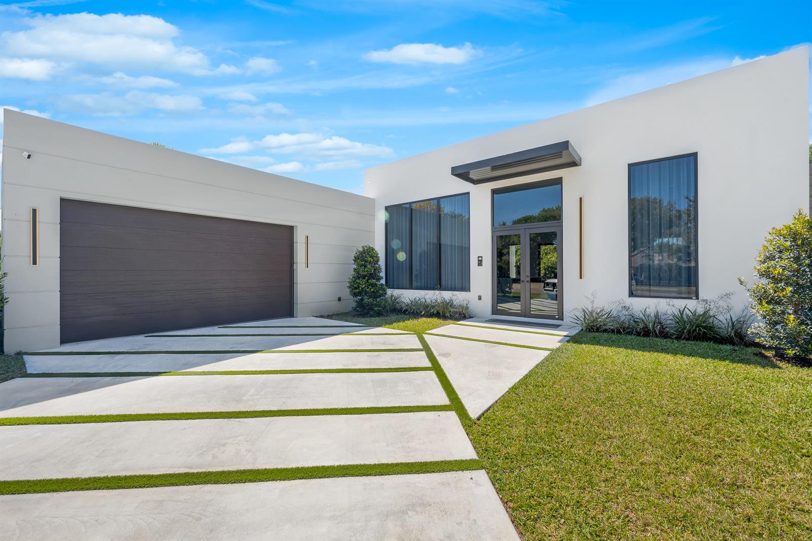 1000 SW 93rd Avenue, Plantation FL 33324