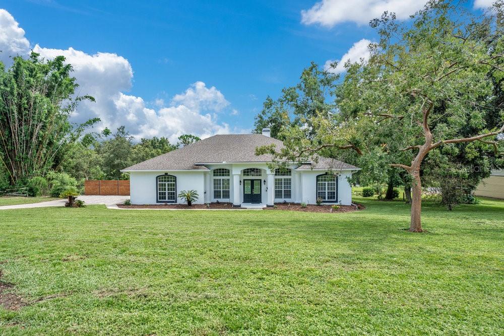 15802 THOROUGHBRED LANE