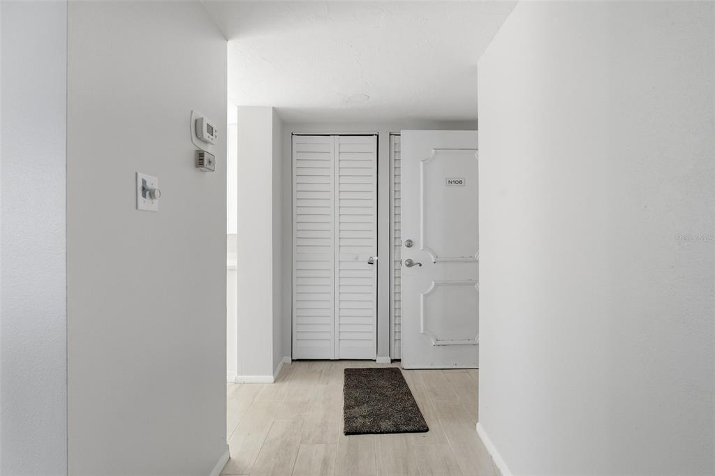 4440 EXETER DRIVE UNIT 106, LONGBOAT KEY, FL — photo 3 of 26