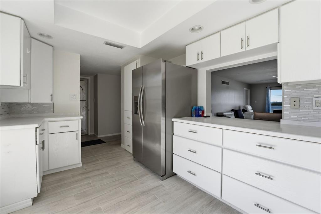 4440 EXETER DRIVE UNIT 106, LONGBOAT KEY, FL — photo 5 of 26