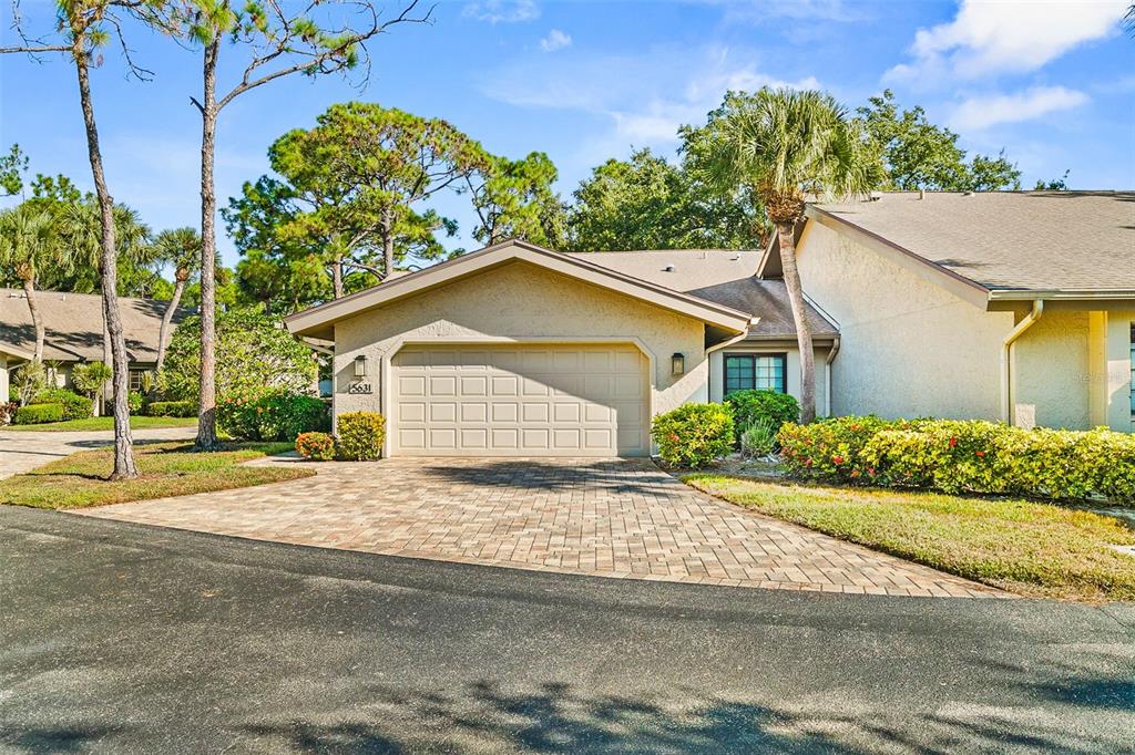 5631 PIPERS WAITE UNIT 12