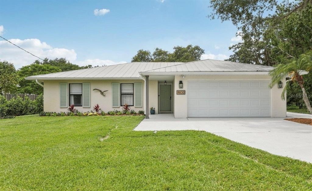 9830 OAK TRAIL