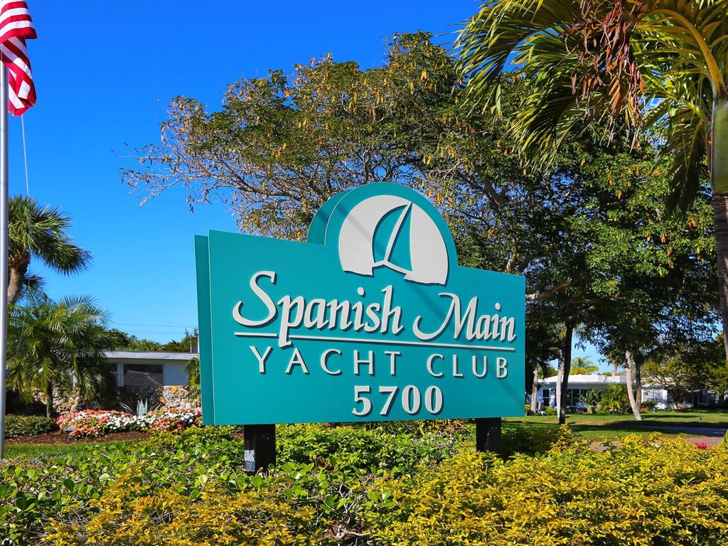 667 EL CENTRO, LONGBOAT KEY, FL — photo 2 of 30