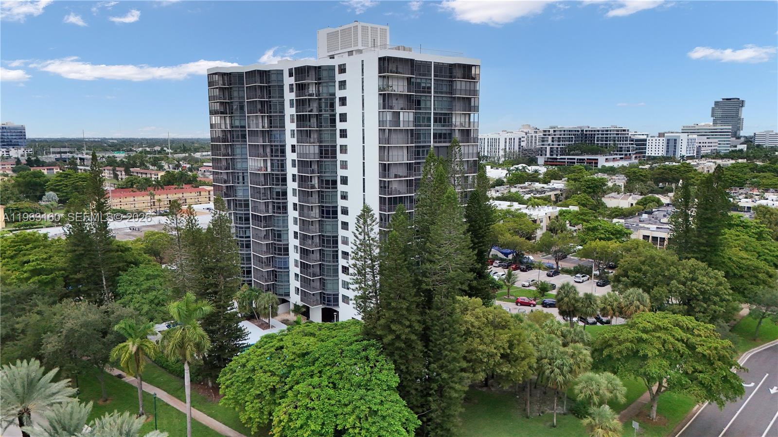 20100 W Country Club Dr # 405, Aventura FL 33180