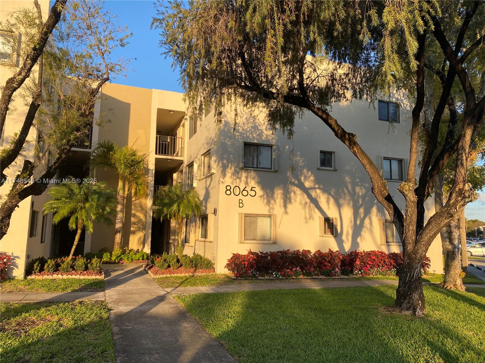 8065 SW 107th Ave # 208, Miami FL 33173