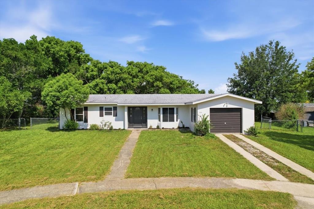 1220 SIENNA COURT