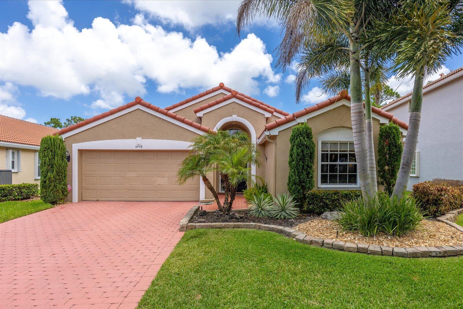 6948 SE Twin Oaks Circle, Stuart FL 34997