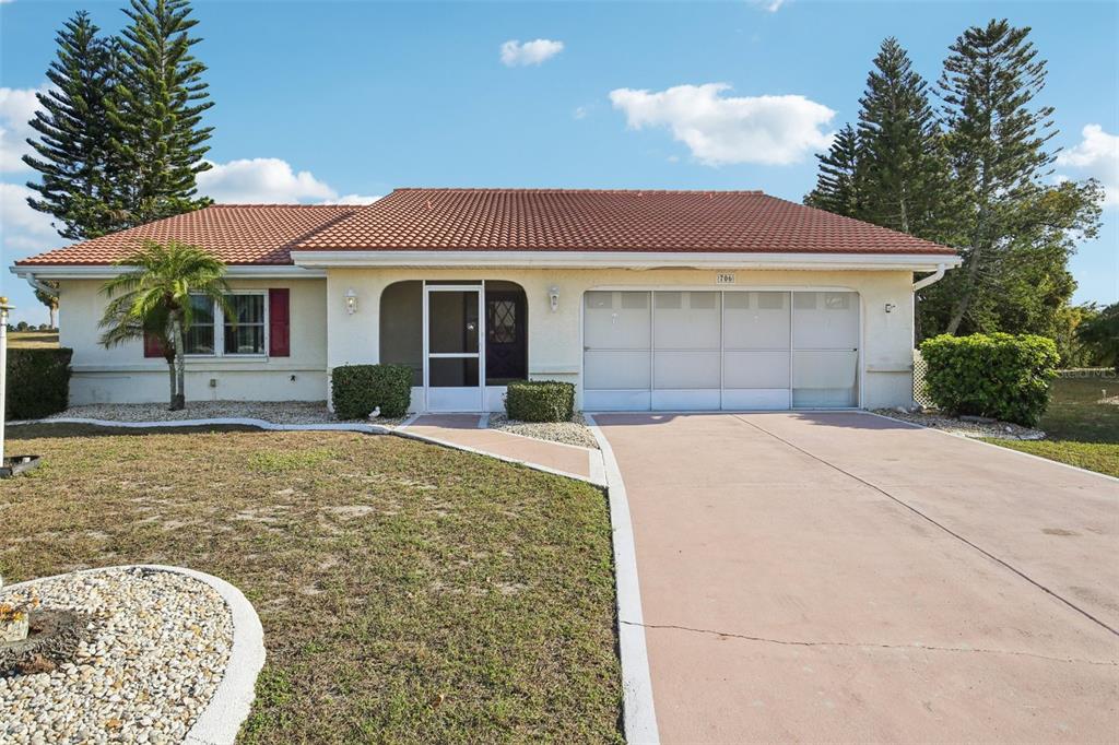 706 WESTMONT WAY