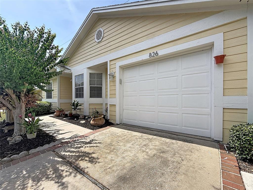 826 FRANKLIN CIRCLE