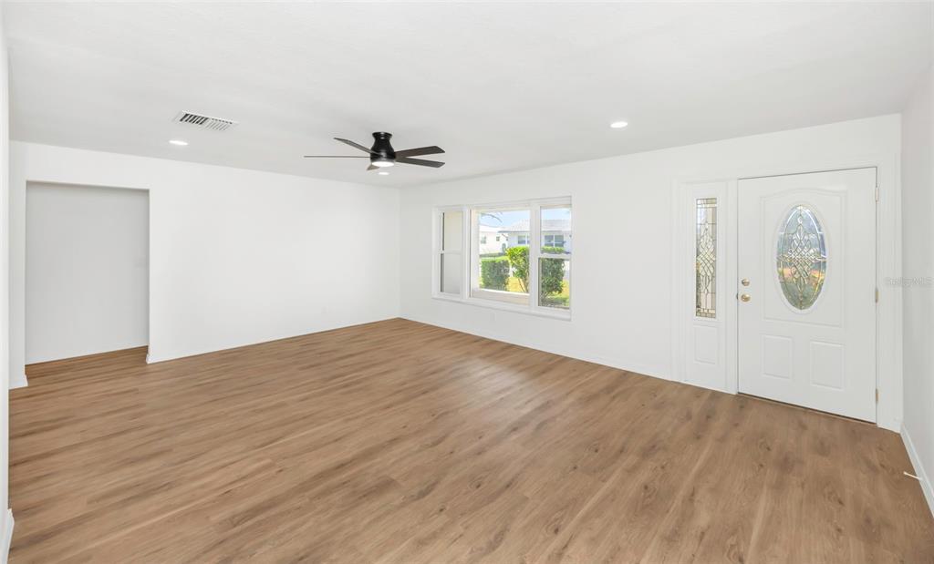 3475 99TH PLACE N, PINELLAS PARK, FL — photo 5 of 30