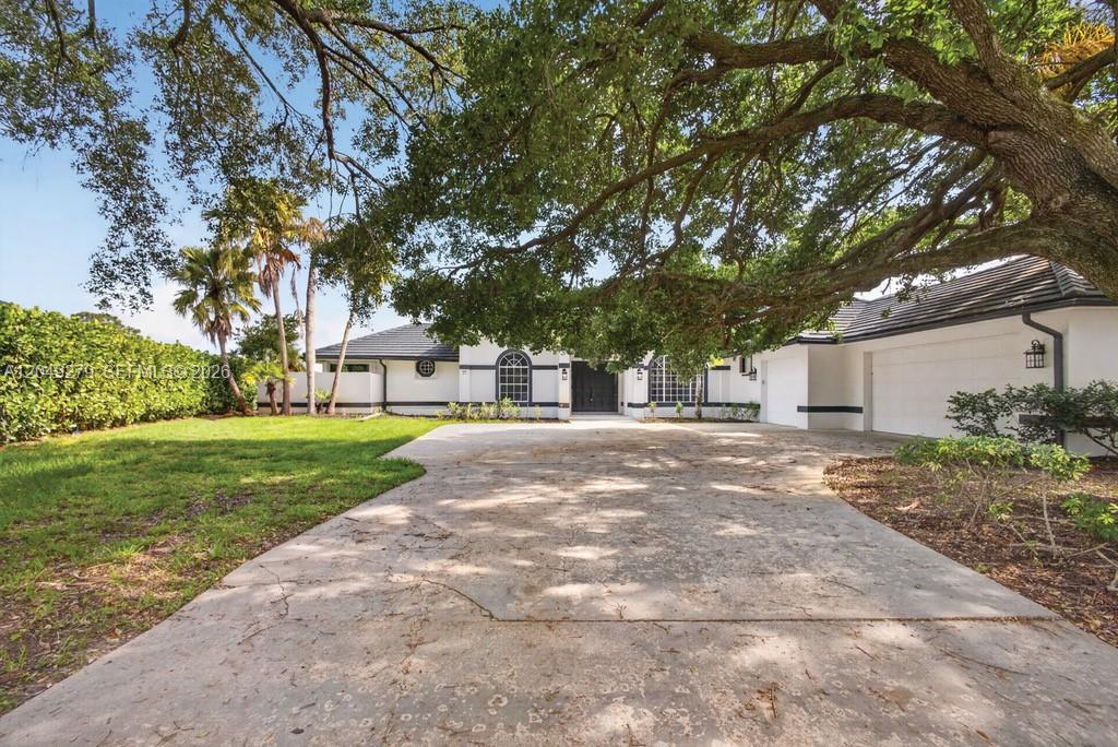 19558 Red Gum Trl, Jupiter FL 33458