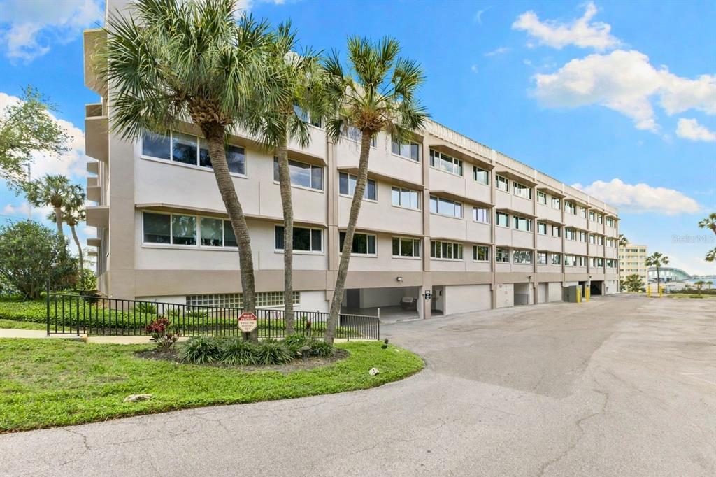 100 BLUFF VIEW DRIVE UNIT 207B