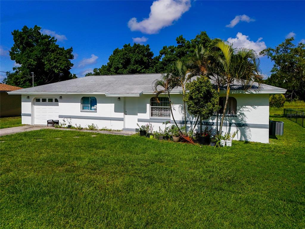 6220 MEADOWVIEW CIRCLE