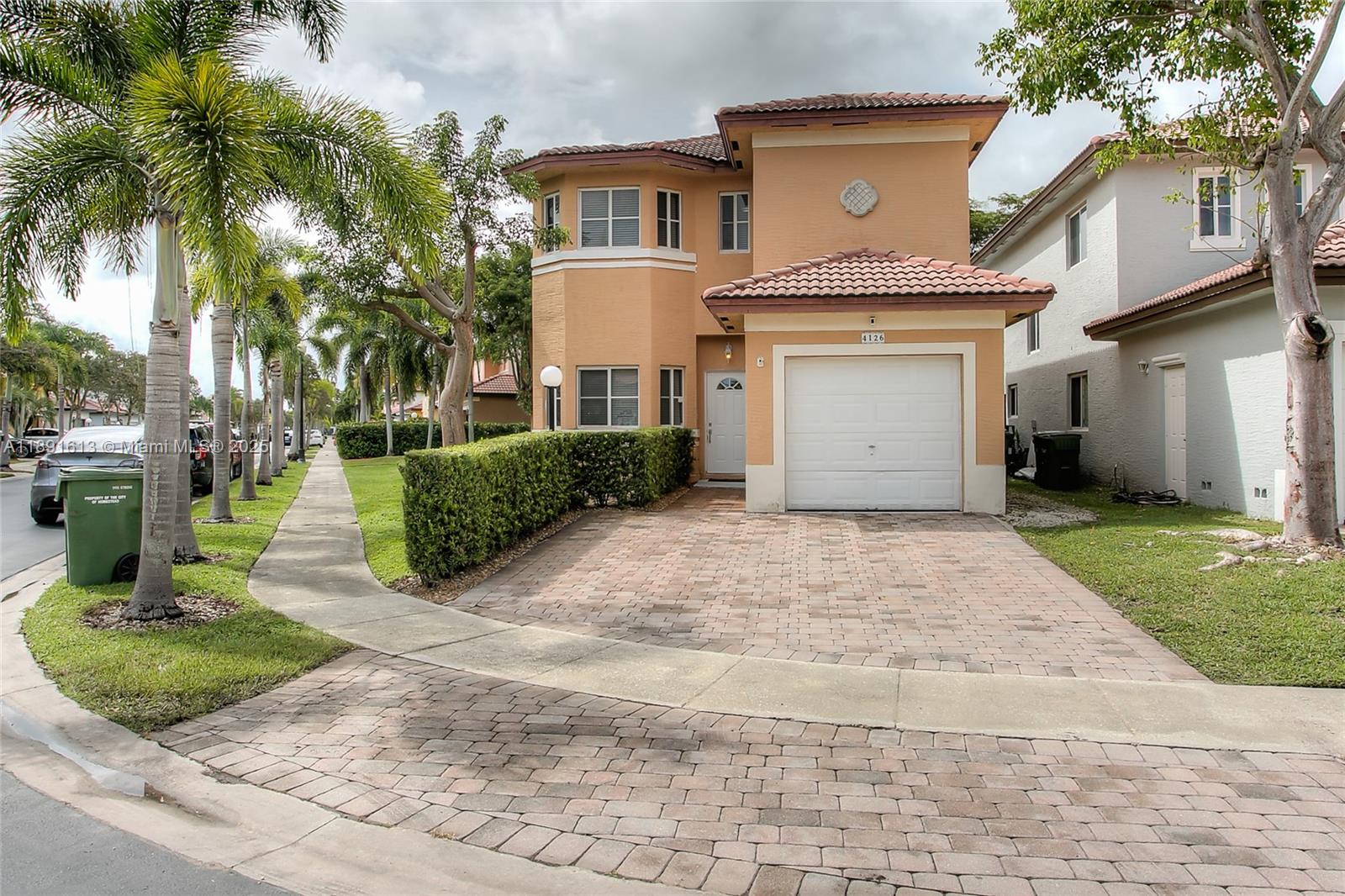 4126 NE 11th Dr, Homestead FL 33033