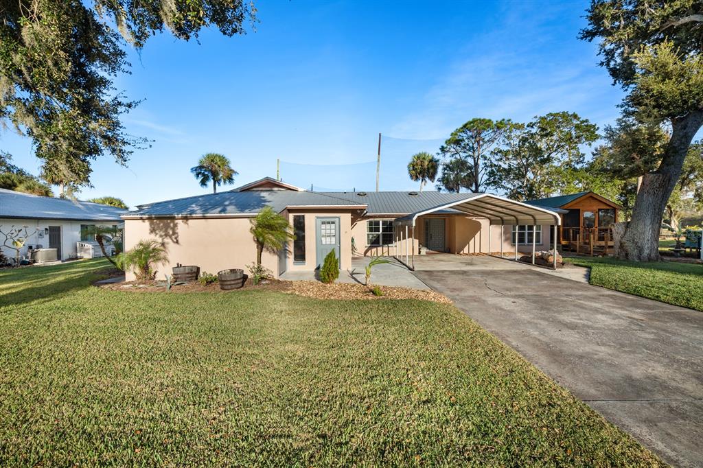715 FAIRWAY DRIVE