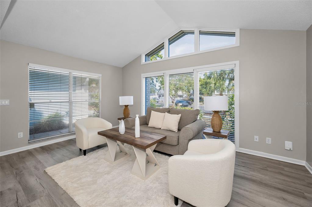 7404 CLEARVIEW DRIVE, TAMPA, FL — photo 5 of 30
