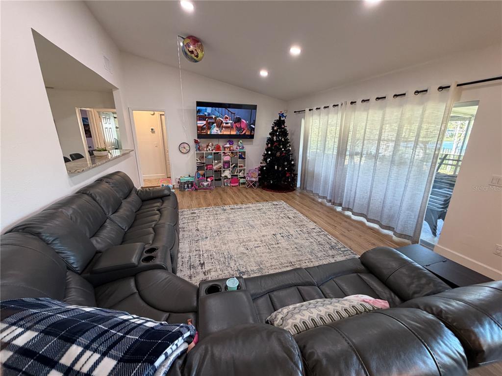 17512 BRANDYWINE DRIVE, LUTZ, FL — photo 4 of 28