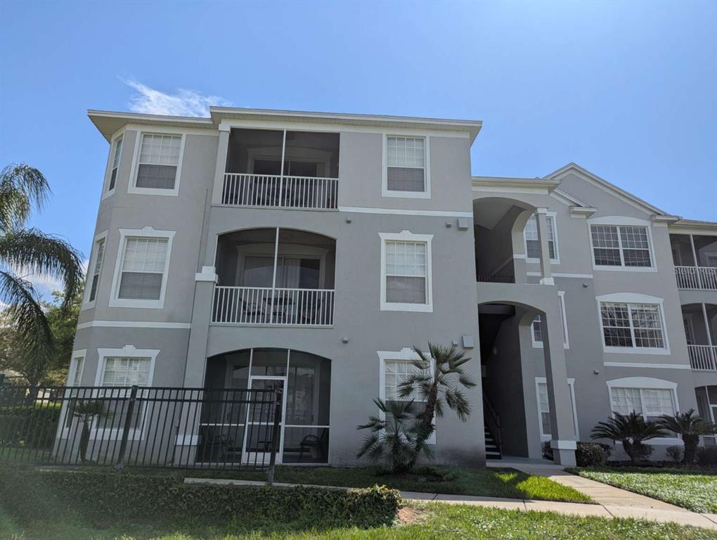 8105 COCONUT PALM WAY UNIT 305