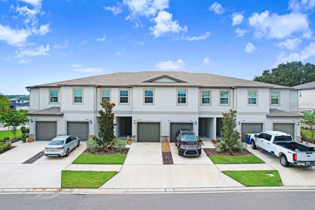 10398 TRUMPET HONEYSUCKLE WAY