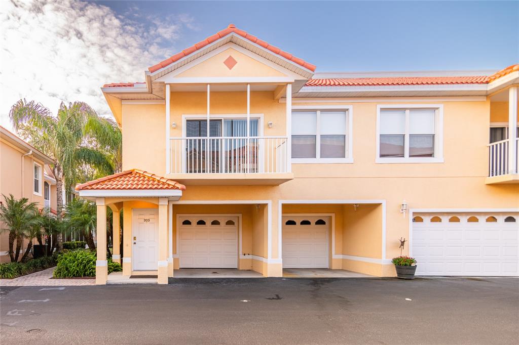 21008 SUNPOINT WAY UNIT 203
