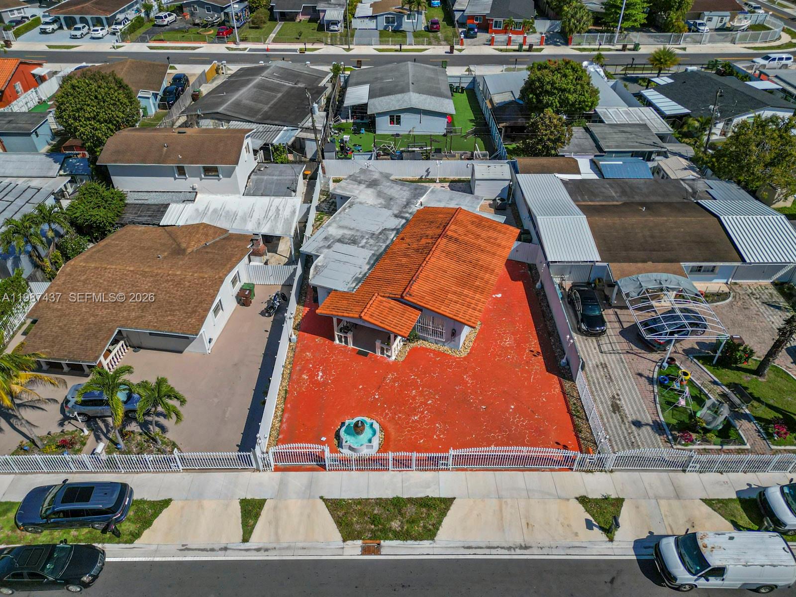 871 SE 5th Pl, Hialeah FL 33010, HIALEAH, FL — photo 3 of 30