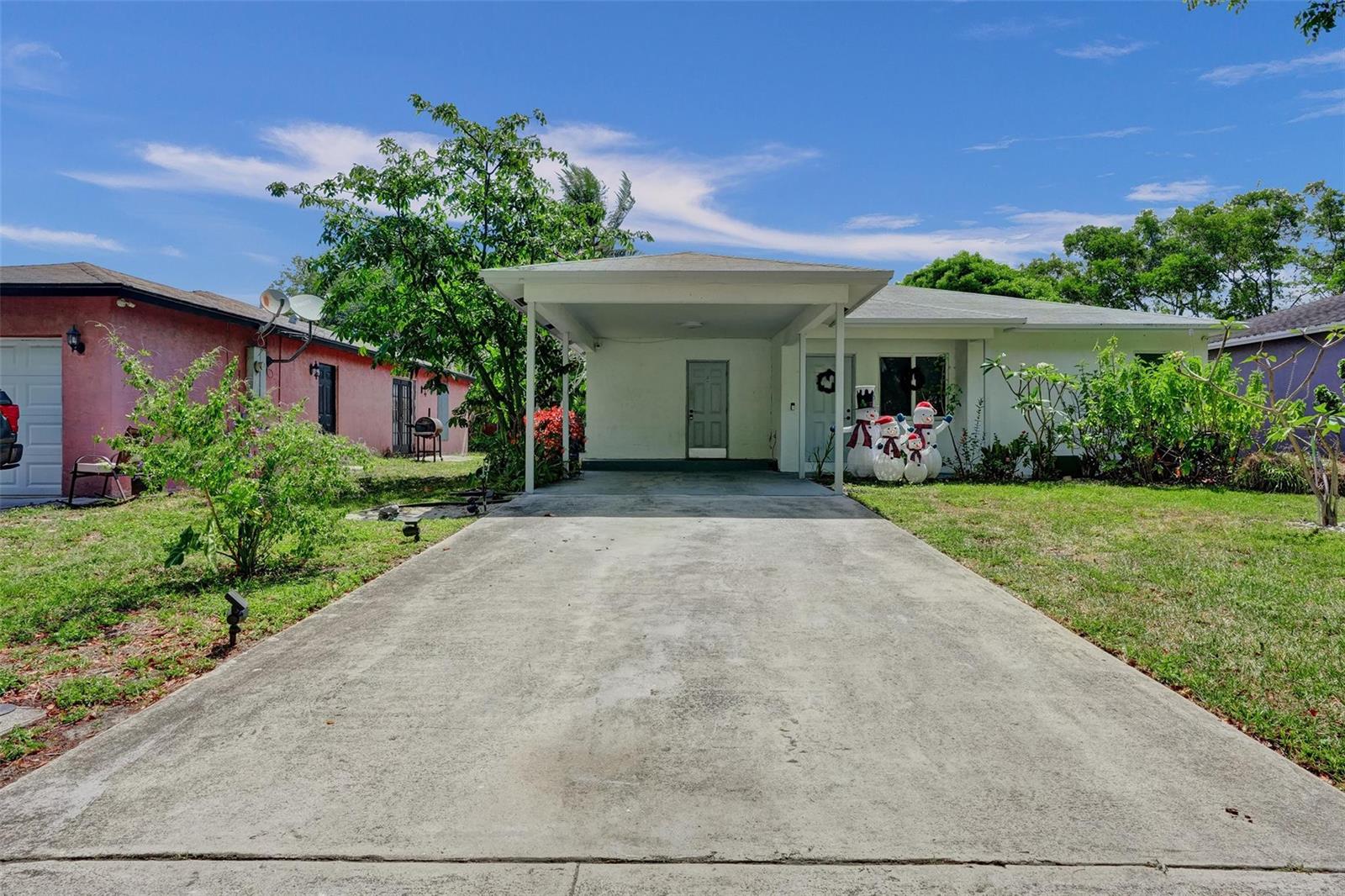 1590 NW 7th Lane, Pompano Beach FL 33060