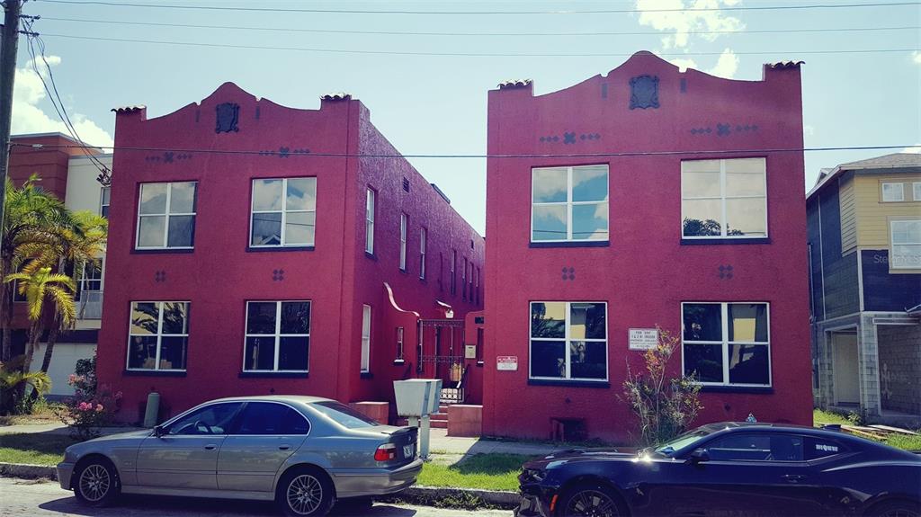 111 S NEWPORT AVENUE UNIT 6