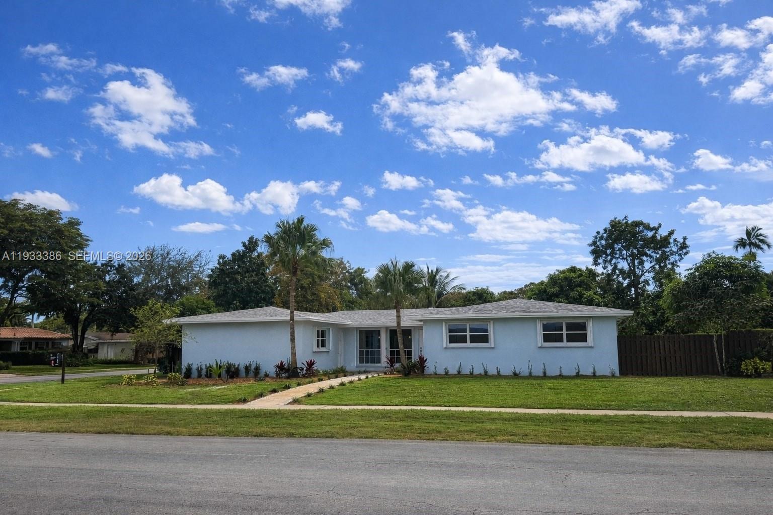 6800 NW 7th St, Plantation FL 33317
