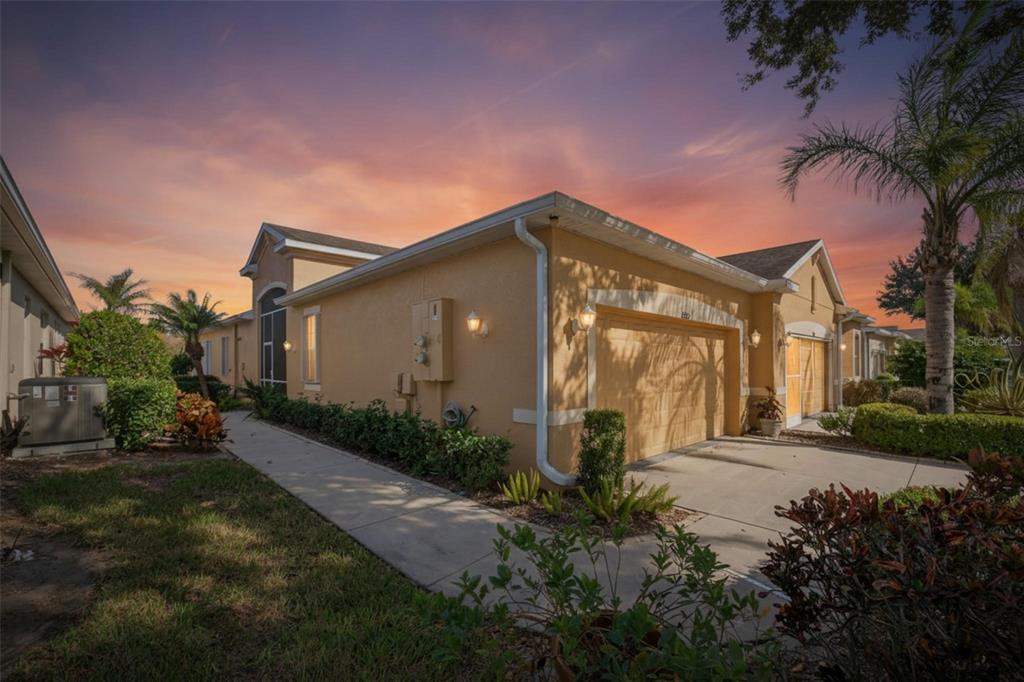 2243 OAKLEY GREEN DRIVE UNIT 29